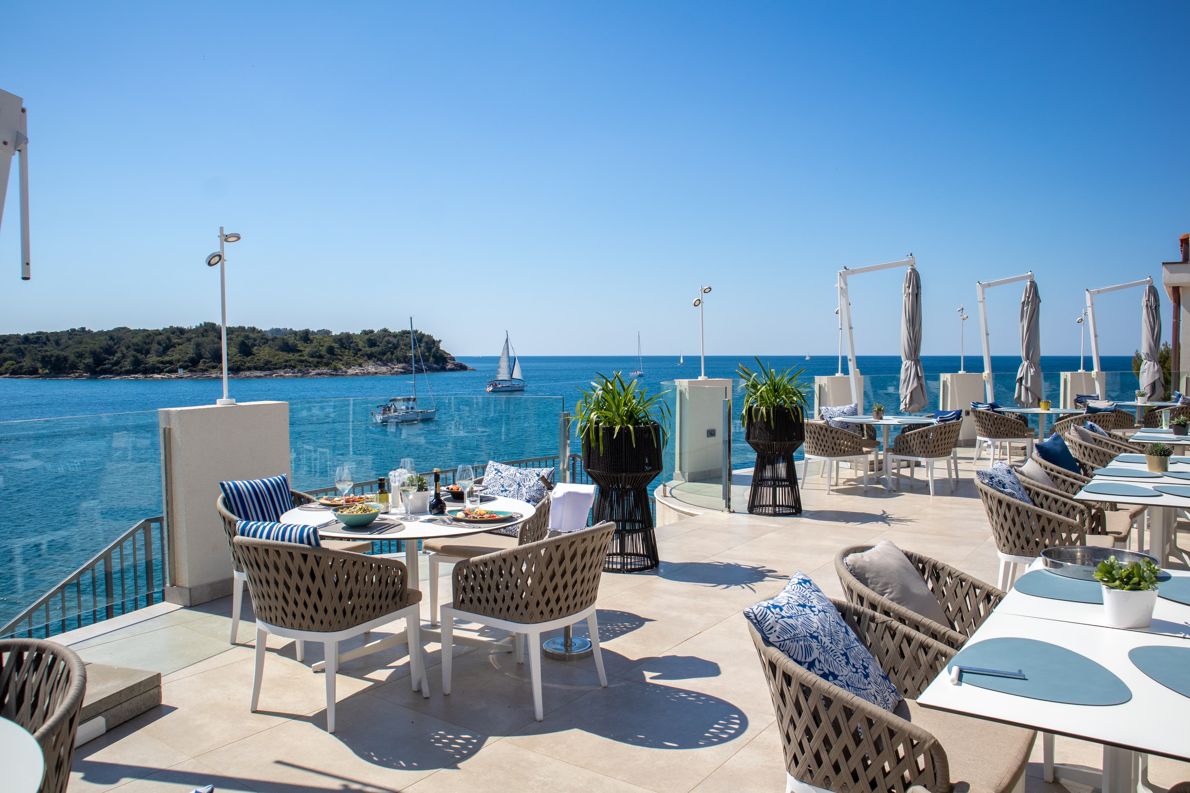 Pogled na restoran Yacht izvana